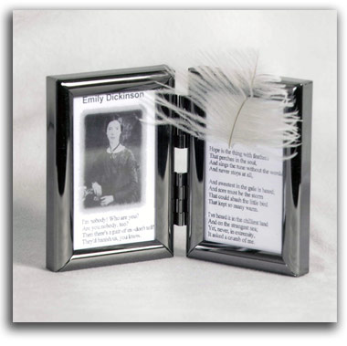 poets-003-dickinson Image for Dickinson objet.